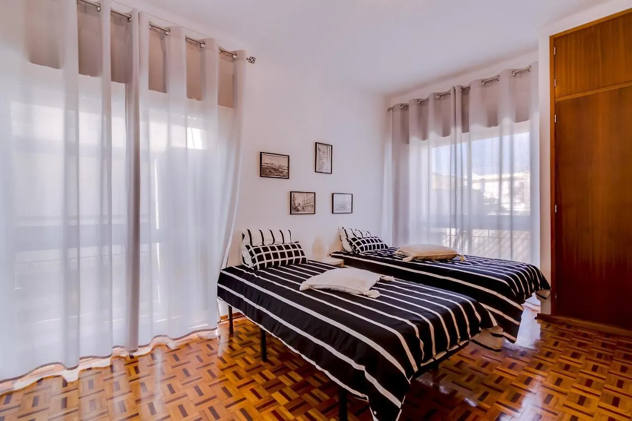Casa Da Esquina - Faro City Center 0*,